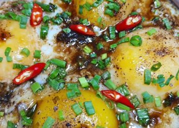 trứng chiên nước mắm