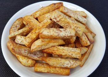 khoai môn chiên nước mắm