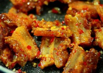 Thành phẩm thịt heo chiên nước mắm