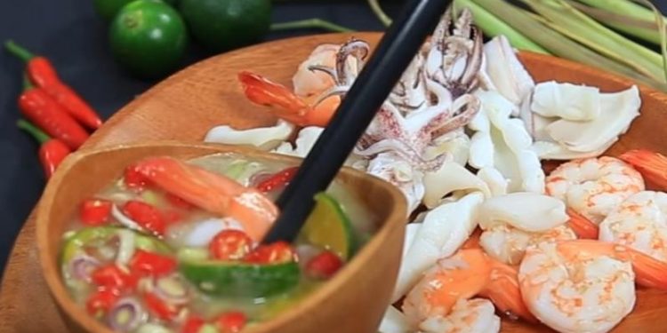 Cách làm nước chấm hải sản kiểu thái