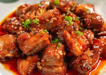 Nguyên liệu cần chuẩn bị để làm món sườn chiên nước mắm