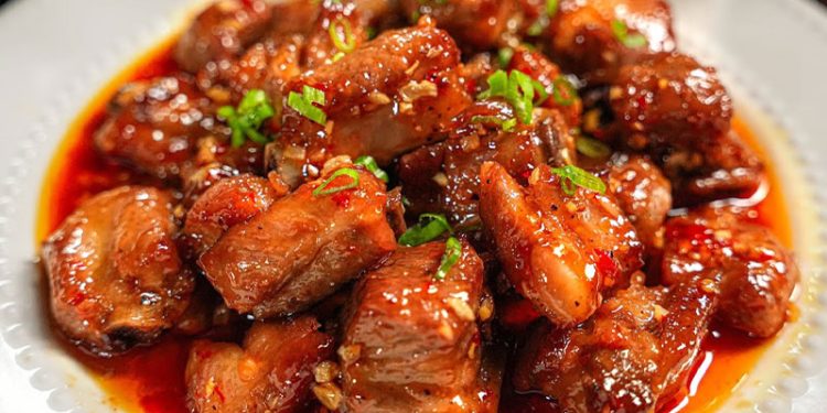 Nguyên liệu cần chuẩn bị để làm món sườn chiên nước mắm