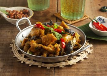 ếch chiên nước mắm