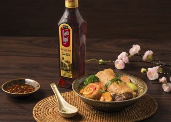 nước mắm truyền thống và nước mắm công nghiệp