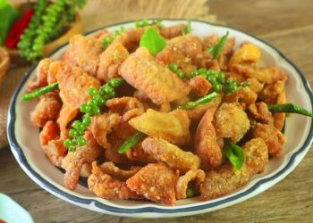 Công thức 2: Da gà chiên sốt mắm tỏi ớt