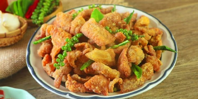 Công thức 2: Da gà chiên sốt mắm tỏi ớt