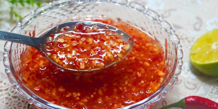 nước mắm ăn bún chả giò