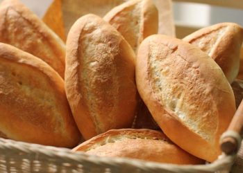 bánh mì bao nhiêu calo