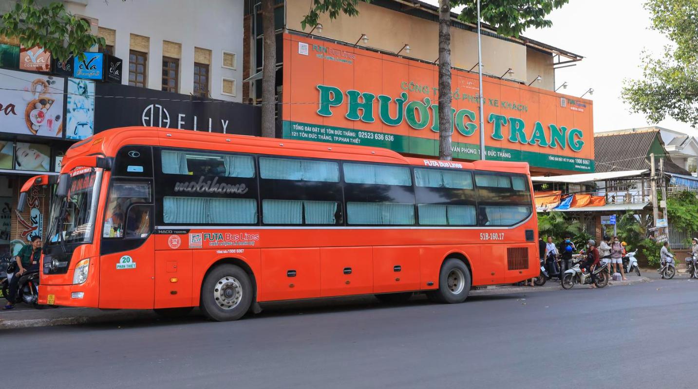 Nhà xe Phương Trang 
