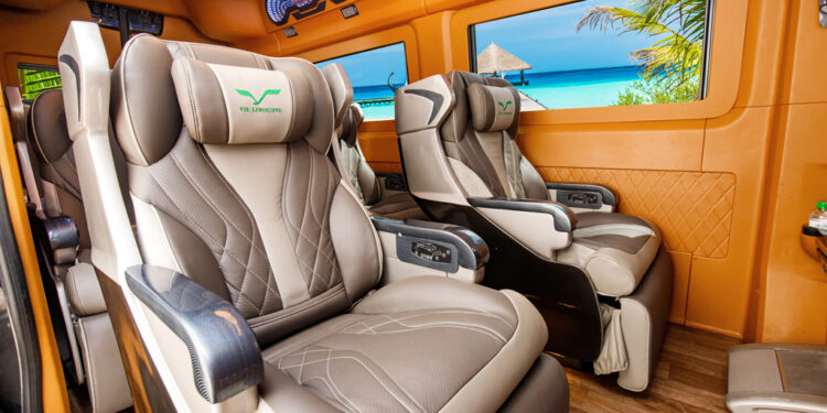 xe limousine đi vũng tàu